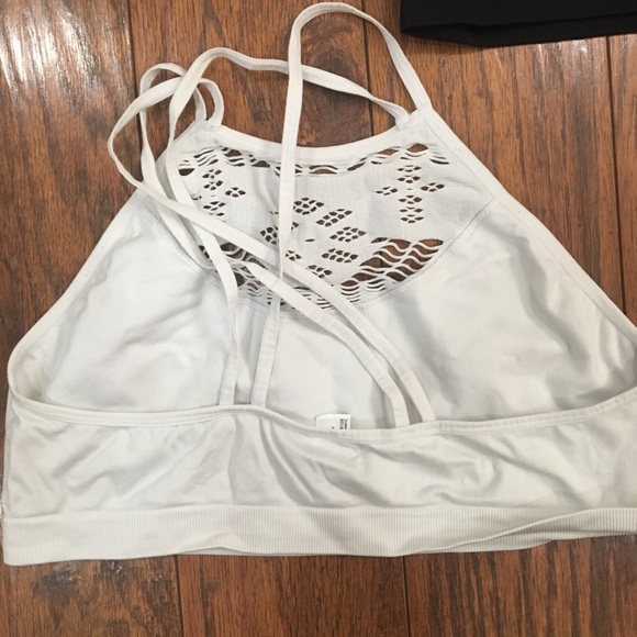 Razorback Cris Cross Sports Bras - Picture 7 of 7